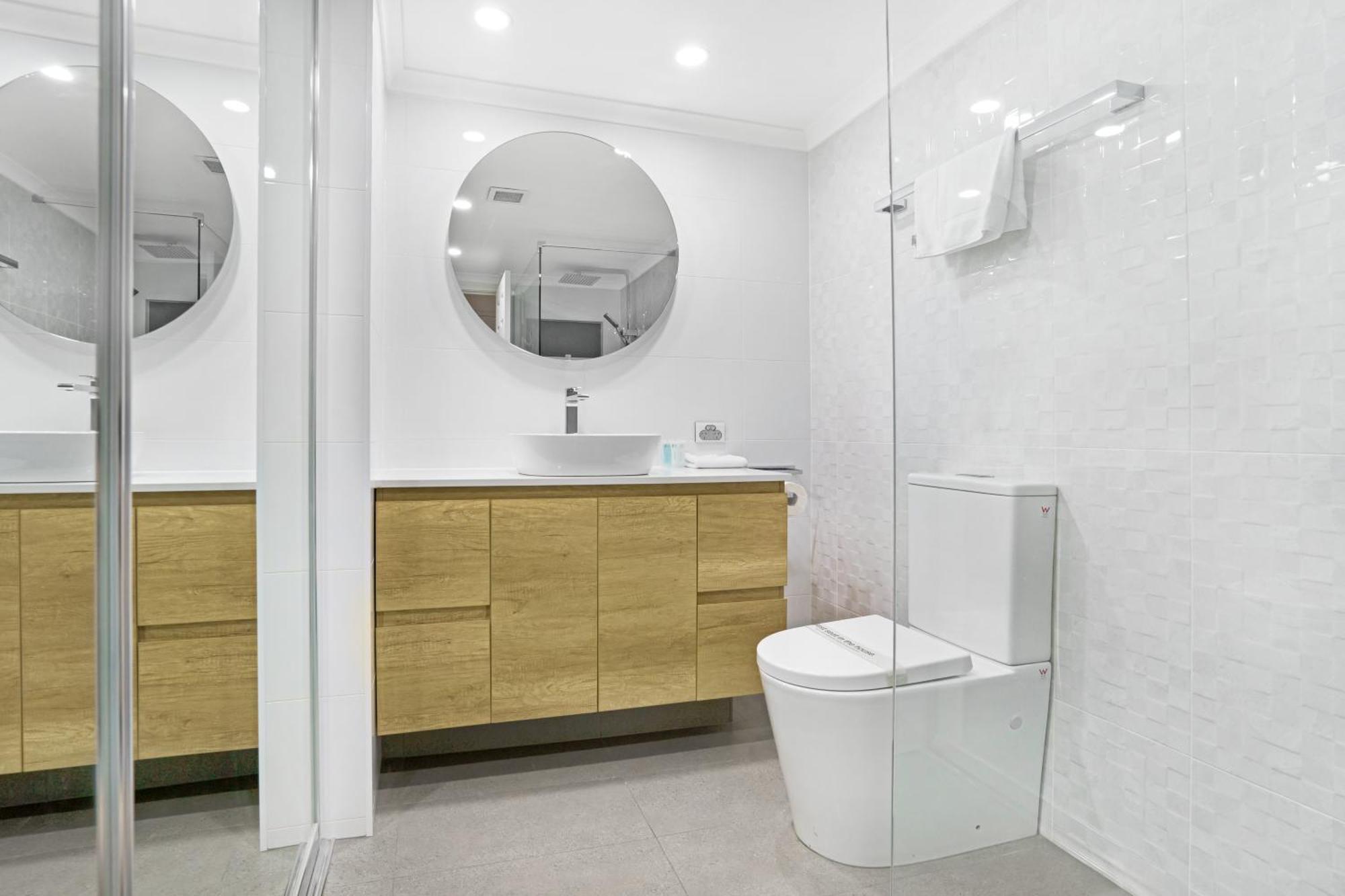 Oceanside Cove Aparthotel Gold Coast Buitenkant foto