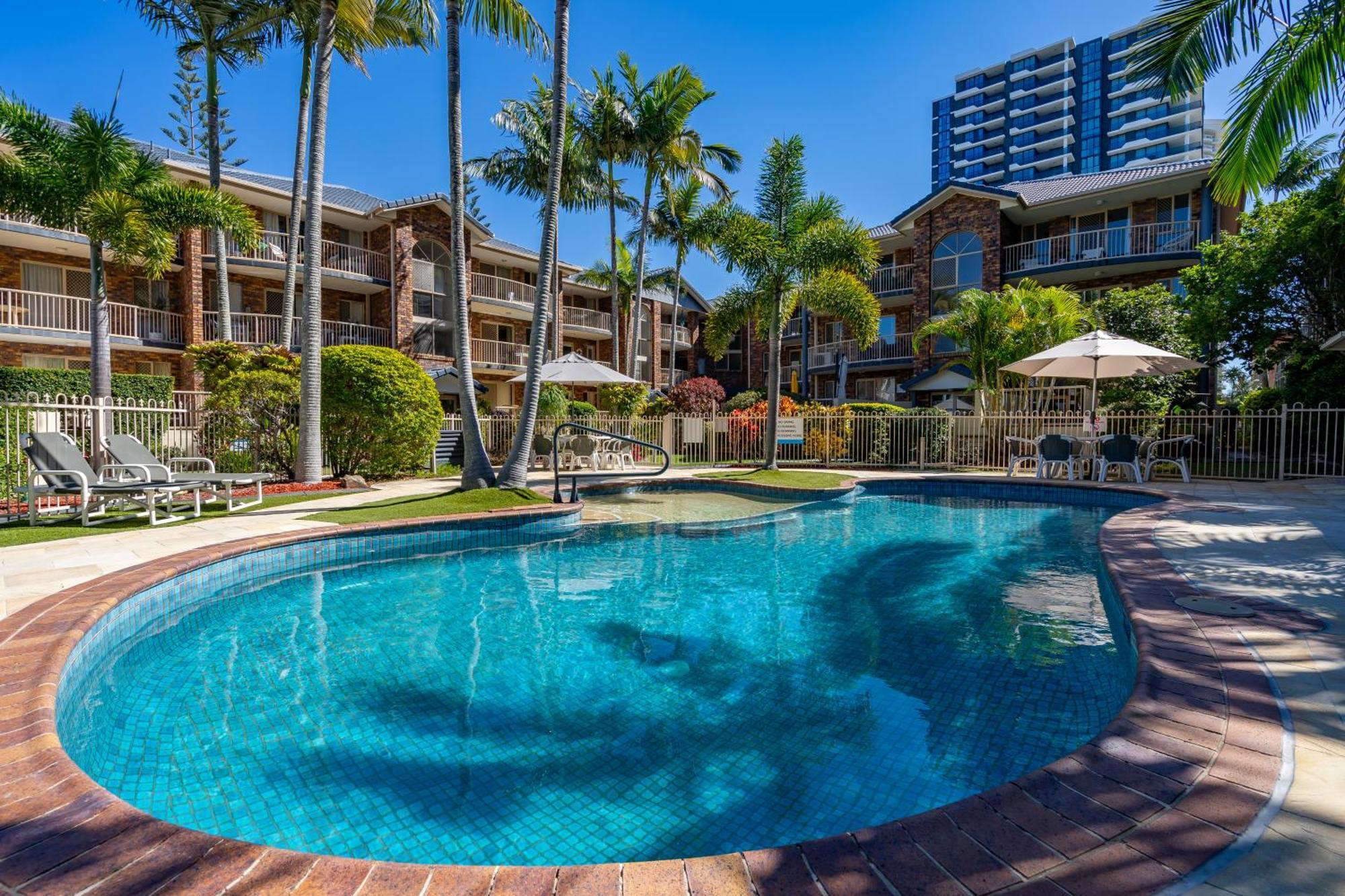 Oceanside Cove Aparthotel Gold Coast Buitenkant foto