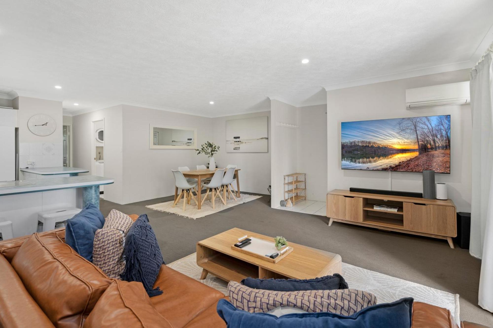 Oceanside Cove Aparthotel Gold Coast Buitenkant foto